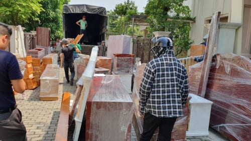 chuyển nhà giá rẻ NVC GROUP